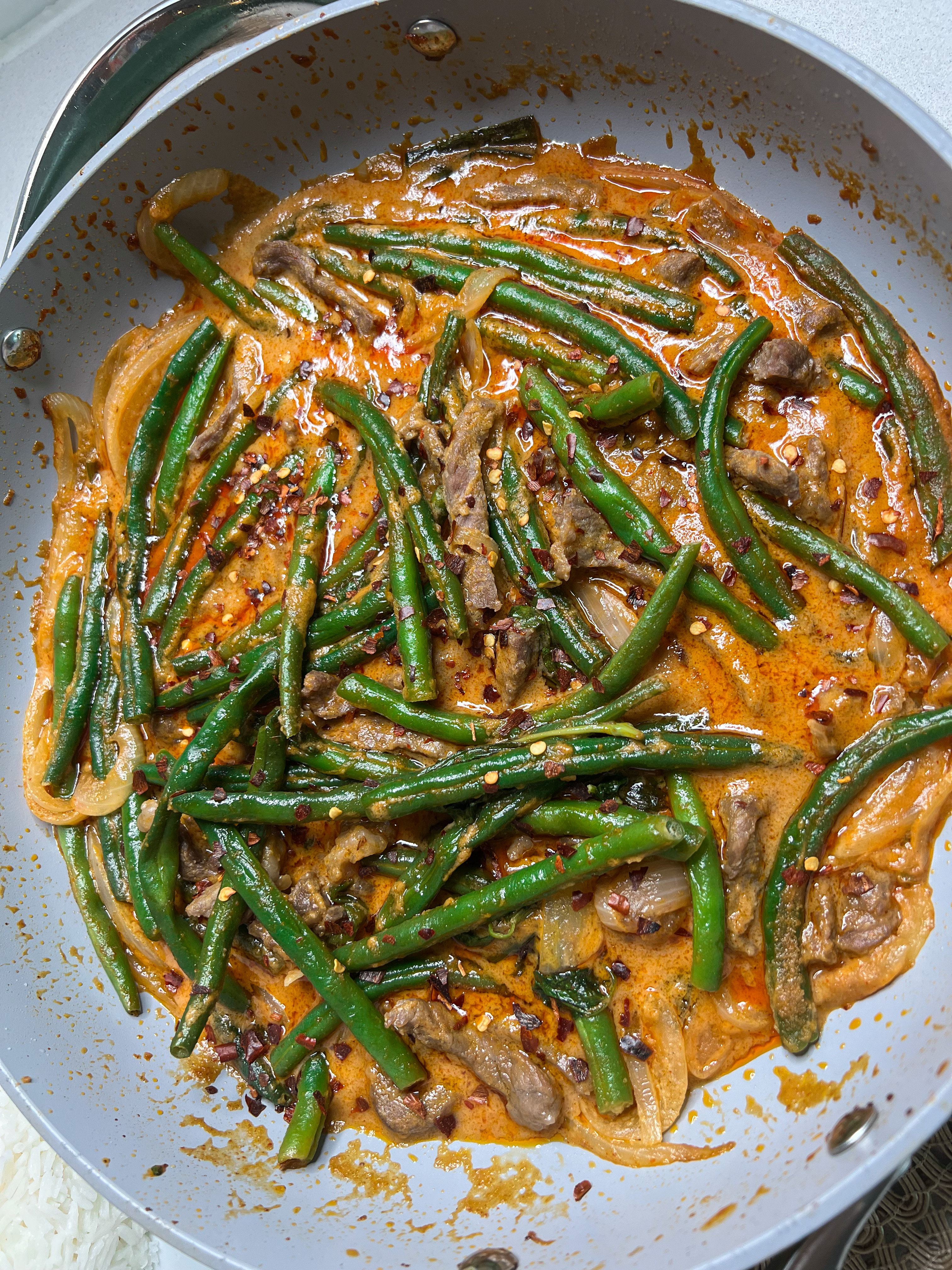 Easy Weeknight Red Curry Beef with Green Beans